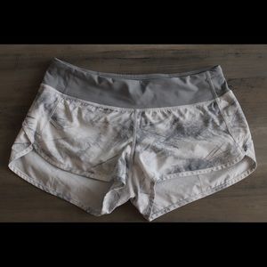 Lululemon Speed 2.5” Shorts